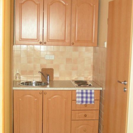 Appartement Kucko Panzio Győr Extérieur photo